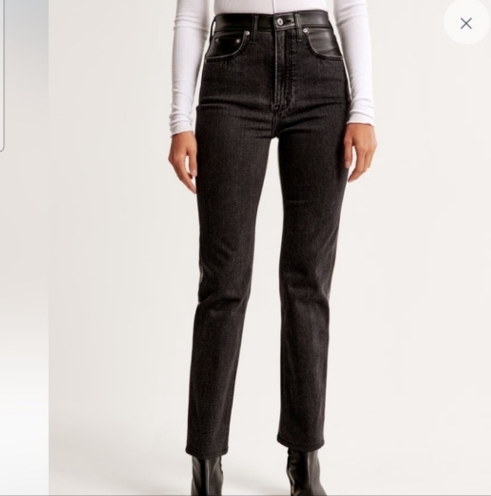 ABERCROMBIE & FITCH Mixed Fabric Jeans | Ultra High Rise 90s Straight Leg. Size